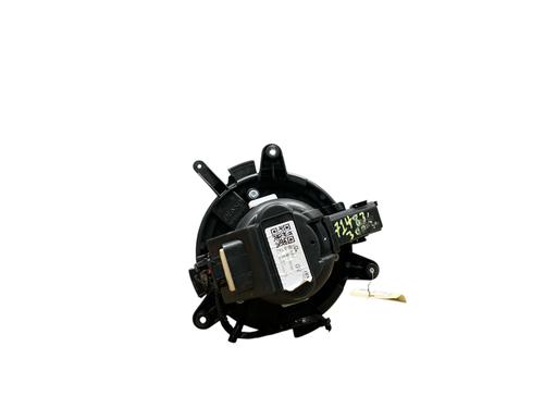 Heater blower motor PEUGEOT 3008 II SUV (MC_, MR_, MJ_, M4_) 1.5 BlueHDi 130 | BP25530599M62