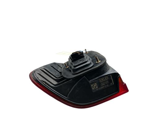 right-taillight-bmw-5-touring-e39-1996-1997-1998-1999-2000-2001-2002-2003-2004-25548877 main image