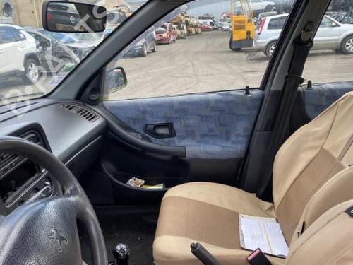 Left front door PEUGEOT 306 Hatchback (7A, 7C, N3, N5) 1.9 D | BP25548752C2