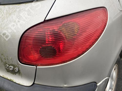 Højre baglygte PEUGEOT 206 Hatchback (2A/C) 1.6 16V | BP25580961C35 