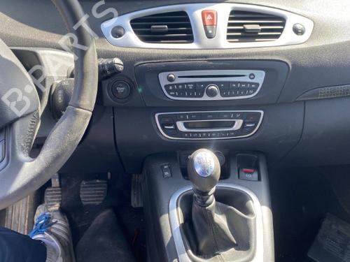 Left front window switch RENAULT GRAND SCÉNIC III (JZ0/1_) 1.9 dCi (JZ0J, JZ0N, JZ1K, JZ1S) | BP25529882I27 