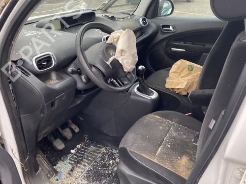 Fuse box CITROËN C3 Picasso (SH_) 1.6 HDi | BP32024864E1 - Image 15