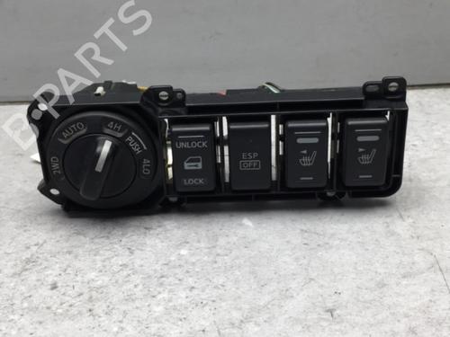 Switch NISSAN PATHFINDER III (R51) 2.5 dCi 4WD | BP25560979I30