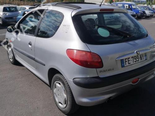 Right headlight PEUGEOT 206 Hatchback (2A/C) 1.4 i | BP25537084C29 