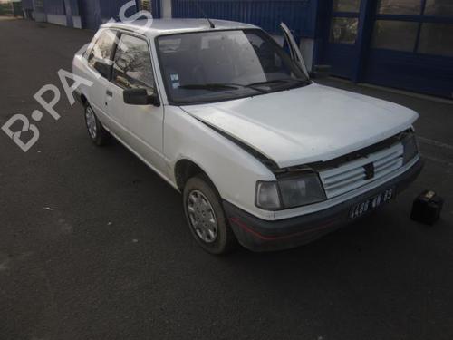 Used Parts PEUGEOT 309 I (10C, 10A) 2502129