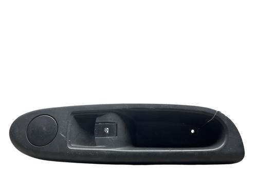 Used Right front window switch RENAULT CLIO III (BR0/1, CR0/1) 1.5 dCi (C/BR0G, C/BR1G) (68 hp) 25573046