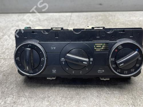 Commande Chauffage MERCEDES-BENZ B-CLASS Sports Tourer (W245) B 180 CDI (245.207) (109 hp) 25573192