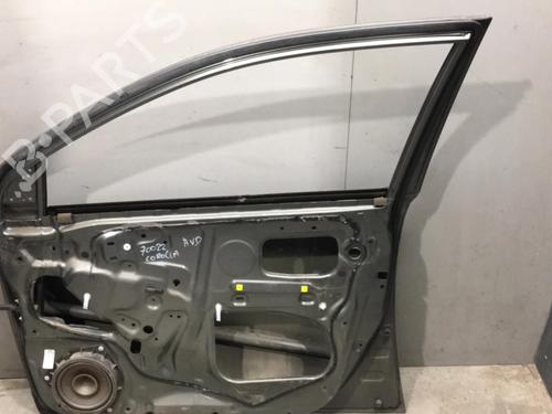 Used Right front door TOYOTA COROLLA (_E12_) 1.4 D (NDE120_, NDE120R) (90 hp) 25546609