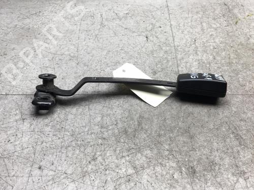 Used Seat buckle VW GOLF IV (1J1) 1.9 TDI (90 hp) 25566418