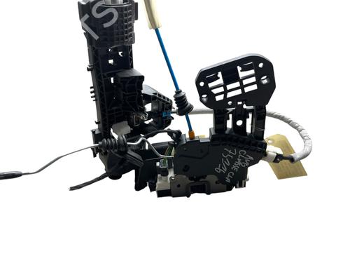 front-left-lock-mercedes-benz-cla-coupe-c117-2013-2014-2015-2016-2017-2018-2019-30321603 main image