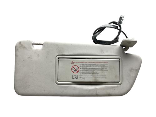 Used Right sun visor Right sun visor 25541106 25541106
