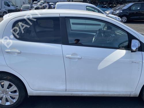 Left front fog light PEUGEOT 108 1.0 VTi 72 | BP26614807C30 - Image 30