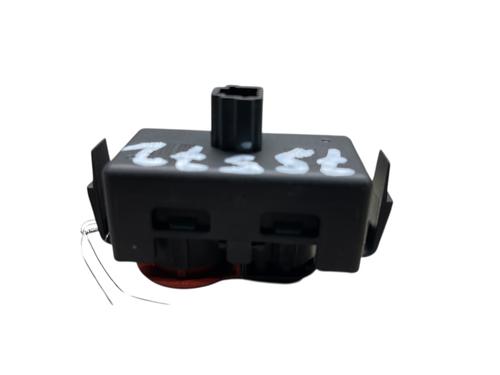 Used Warning switch Warning switch RENAULT CLIO III (BR0/1, CR0/1) 1.5 dCi (BR17, CR17) (86 hp) 30148213 30148213