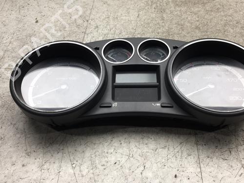 Used Instrument cluster PEUGEOT 308 I (4A_, 4C_) 1.6 HDi (109 hp) 25570941