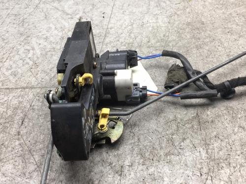 Fechadura frente direita OPEL FRONTERA B (U99) 2.2 DTI (6B_66, 6B_76) 97292186
