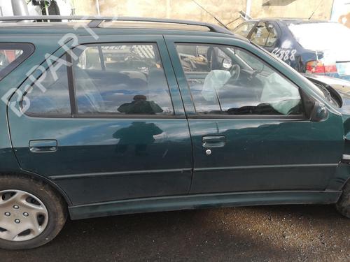 Left taillight PEUGEOT 306 Break (7E, N3, N5) 2.0 HDI 90 | BP25538500C34 
