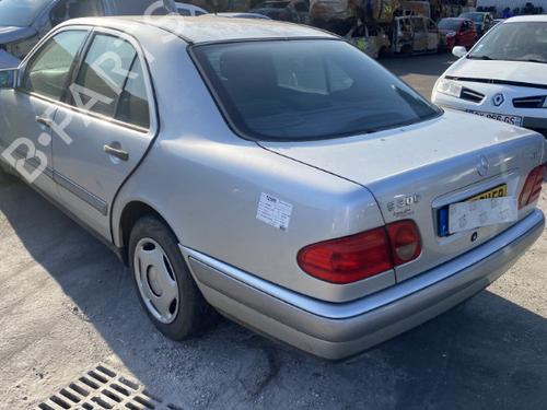 Front right window mechanism MERCEDES-BENZ E-CLASS (W210) E 200 CDI (210.007) | BP25543824C23 