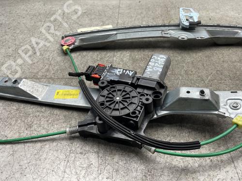 Rudehejsemekanisme Højre foran OPEL CORSA E (X15) 1.4 (08, 68) (90 hp) 25571313