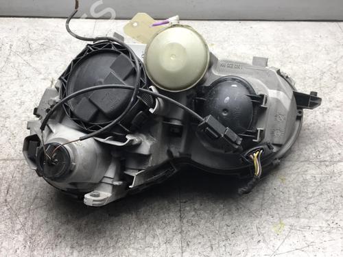 Right headlight MERCEDES-BENZ C-CLASS (W203) C 220 CDI (203.006) | BP25515436C29 