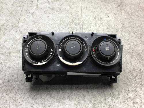 Used Climate control PEUGEOT 5008 (0U_, 0E_) 1.6 HDi (110 hp) 25529337