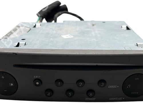 Used Radio Radio 25541936 25541936