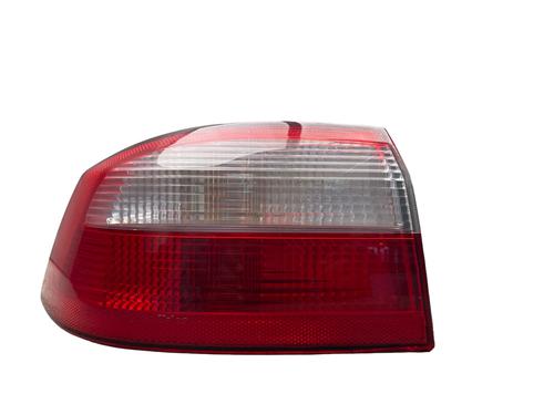 Venstre baglygte RENAULT LAGUNA II (BG0/1_) 1.8 16V (BG04, BG0B, BG0C, BG0V) (117 hp) 25532240