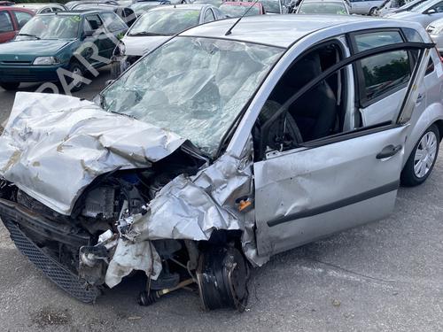 Brugte FORD FIESTA V (JH_, JD_) 1.4 TDCi (68 hp) 4299348