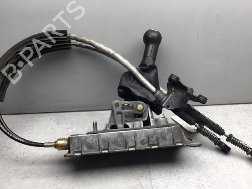 Used Gear lever PEUGEOT 206 Hatchback (2A/C) 1.4 i (75 hp) 25538113