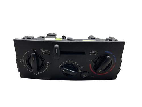 Used Climate control Climate control PEUGEOT 207 (WA_, WC_) 1.4 16V (88 hp) 30675129 30675129