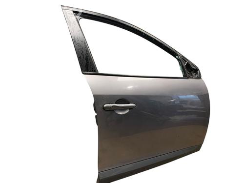 right-front-door-renault-megane-iii-hatchback-bz01_-b3_-2008-28517262 main image