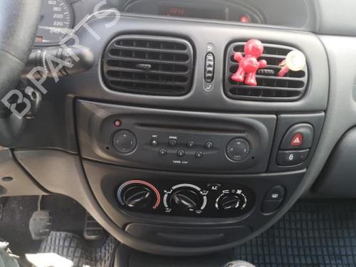 Right taillight RENAULT MEGANE I (BA0/1_) 1.9 dTi (BA08, BA0N) | BP25537472C35 