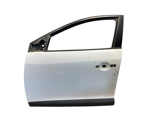 left-front-door-renault-megane-iii-hatchback-bz01_-b3_-2008-35820884 main image