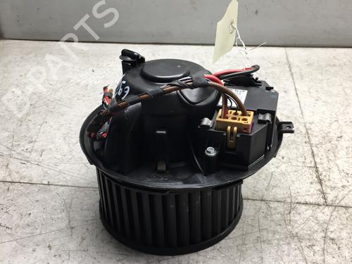 Used Heater blower motor AUDI A3 Sportback (8PA) 2.0 TDI (140 hp) 25570715