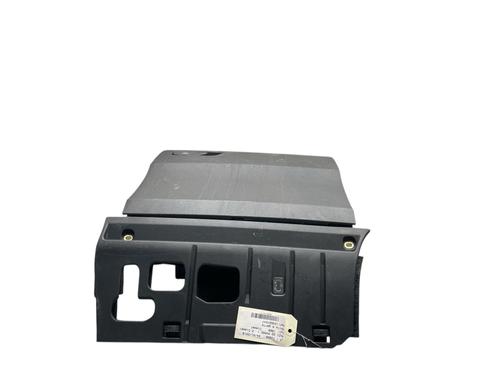 Used Glove box AUDI Q2 (GAB, GAG) 35 TDI quattro (150 hp) 25934718