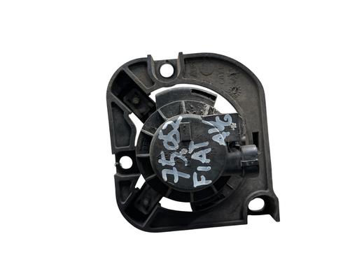 left-front-fog-light-fiat-500-312_-2007-28489638 main image