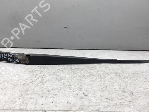Used Front windshield wiper arm MITSUBISHI PAJERO III (V7_W, V6_W) 3.2 Di-D (V68W) (160 hp) 25556676