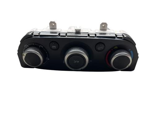Used Climate control RENAULT CLIO IV (BH_) 0.9 TCe 75 (BHNP) (76 hp) 28200710