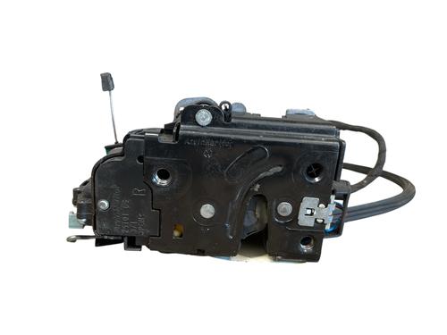Rear right lock VW TOURAN (1T1, 1T2) 2.0 TDI 16V | BP25572616C99 