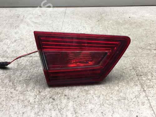 Achterlicht kofferdeksel achterklep links RENAULT CLIO IV (BH_) 1.2 16V (73 hp) 25551053