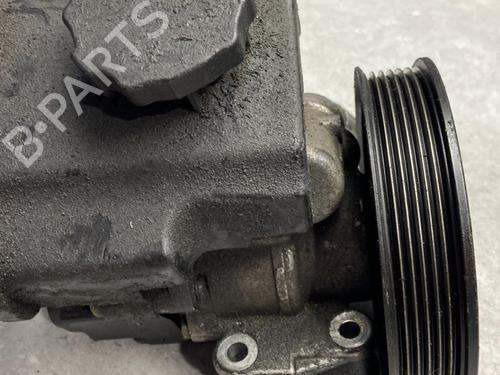 Used Steering pump MERCEDES-BENZ VITO / MIXTO Van (W639) 111 CDI (639.601, 639.603) (116 hp) 25525442
