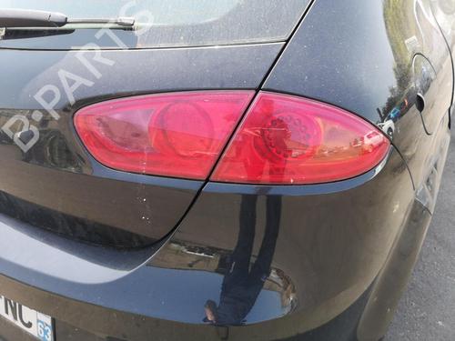 Steering column stalk SEAT LEON (1P1) 1.6 TDI | BP25525464I23 - Image 9