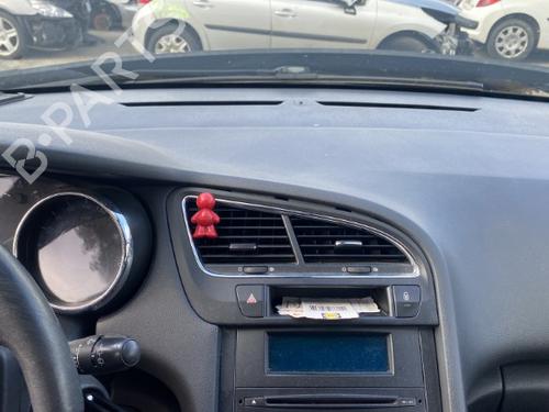 Switch PEUGEOT 5008 (0U_, 0E_) 1.6 HDi | BP26147975I30 