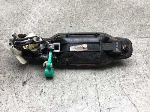 Used Front right exterior door handle KIA SORENTO I (JC) 2.5 CRDi 4WD (140 hp) 25571573