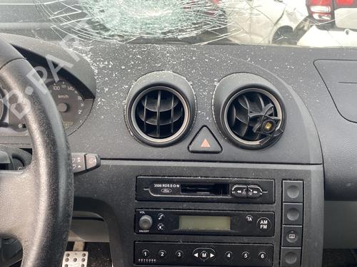 Left front fog light FORD FIESTA V (JH_, JD_) 1.4 TDCi | BP25550284C30 