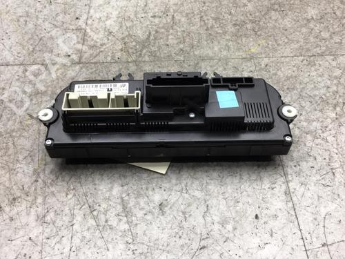 Used Climate control VW GOLF VI (5K1) 1.6 TDI (105 hp) 25547306