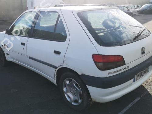 Rudehejsemekanisme Højre foran PEUGEOT 306 Hatchback (7A, 7C, N3, N5) 1.6 | BP25552464C23 