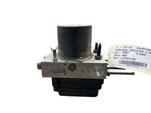 Used ABS pump ABS pump MERCEDES-BENZ SPRINTER 5-t Platform/Chassis (B906) 519 CDI / BlueTEC (906.153, 906.155, 906.253, 906.255) (190 hp) 28204229 28204229