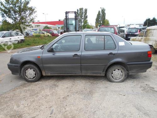 Left headlight VW GOLF III (1H1) 1.8 | BP25558838C28 