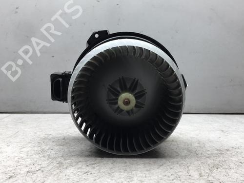 Moteur de chauffage SUZUKI SWIFT III (MZ, EZ) 1.3 DDiS (RS413D) (75 hp) 25520230
