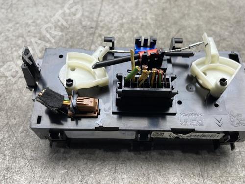 Climate control CITROËN C3 II (SC_) 1.4 HDi 70 (SC8HZC, SC8HR0, SC8HP4) | BP25572813I5 